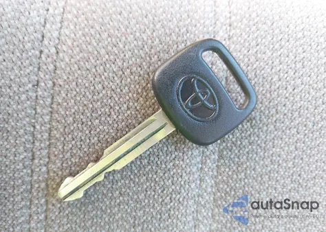 1997 Toyota Corolla Ce из США, поврежденный, VIN 1NXBA02E1VZ642169